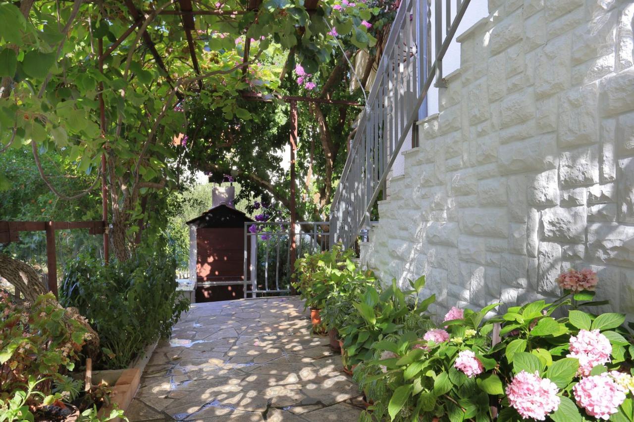 Apartments By The Sea Okrug Gornji, Ciovo - 1069 Trogir Extérieur photo
