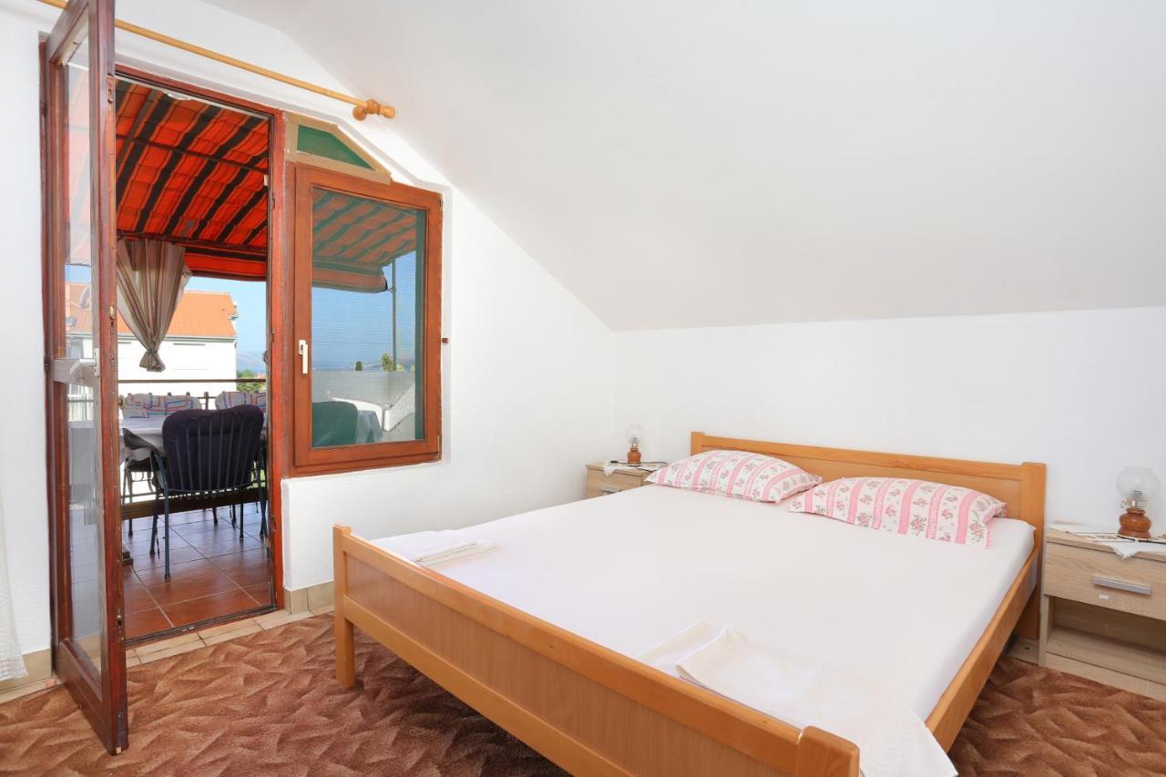Apartments By The Sea Okrug Gornji, Ciovo - 1069 Trogir Extérieur photo