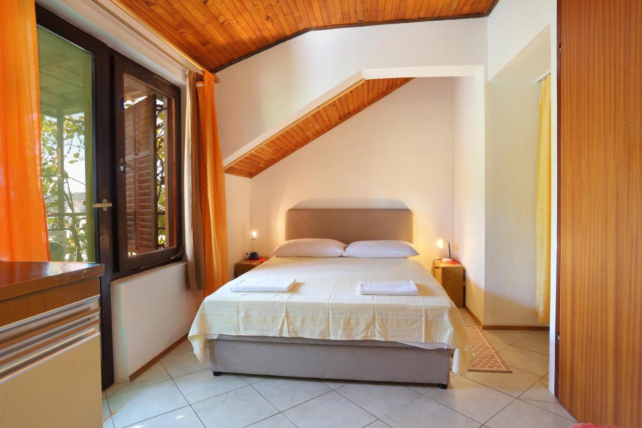 Apartments By The Sea Okrug Gornji, Ciovo - 1069 Trogir Extérieur photo