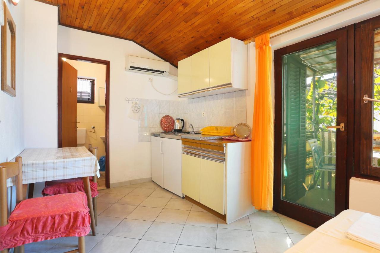 Apartments By The Sea Okrug Gornji, Ciovo - 1069 Trogir Extérieur photo