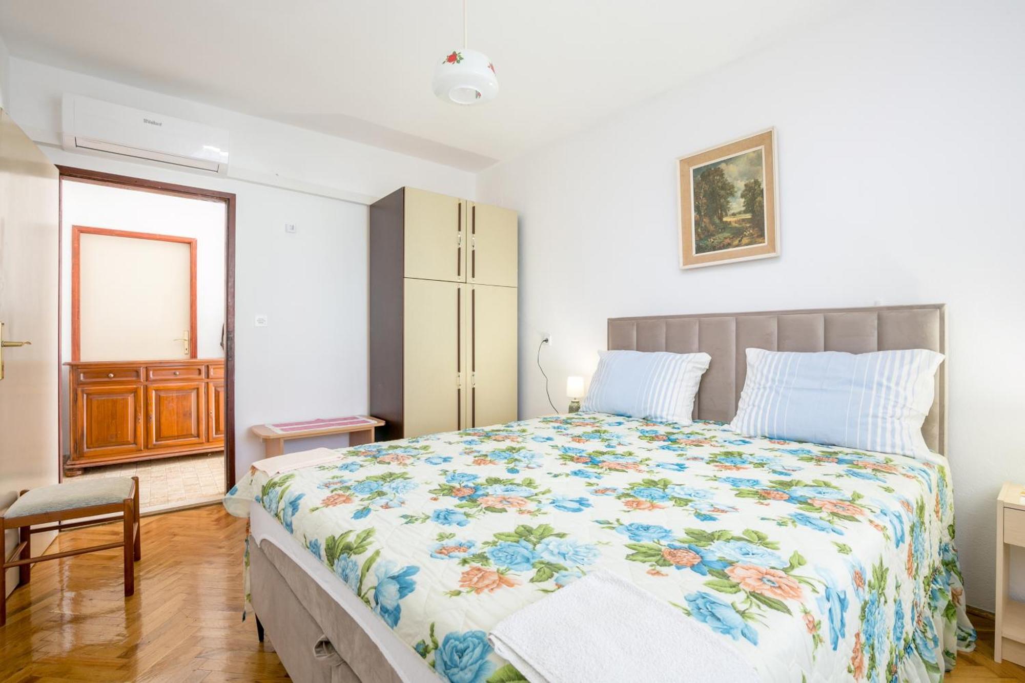 Apartments By The Sea Okrug Gornji, Ciovo - 1069 Trogir Chambre photo